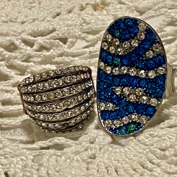 2 Vintage bling bling statement stretchy rhinestone rings - Picture 2 of 2
